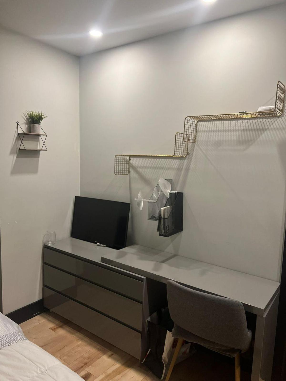 Private Room & Private Bathroom In Le Plateau Montreal Exterior foto