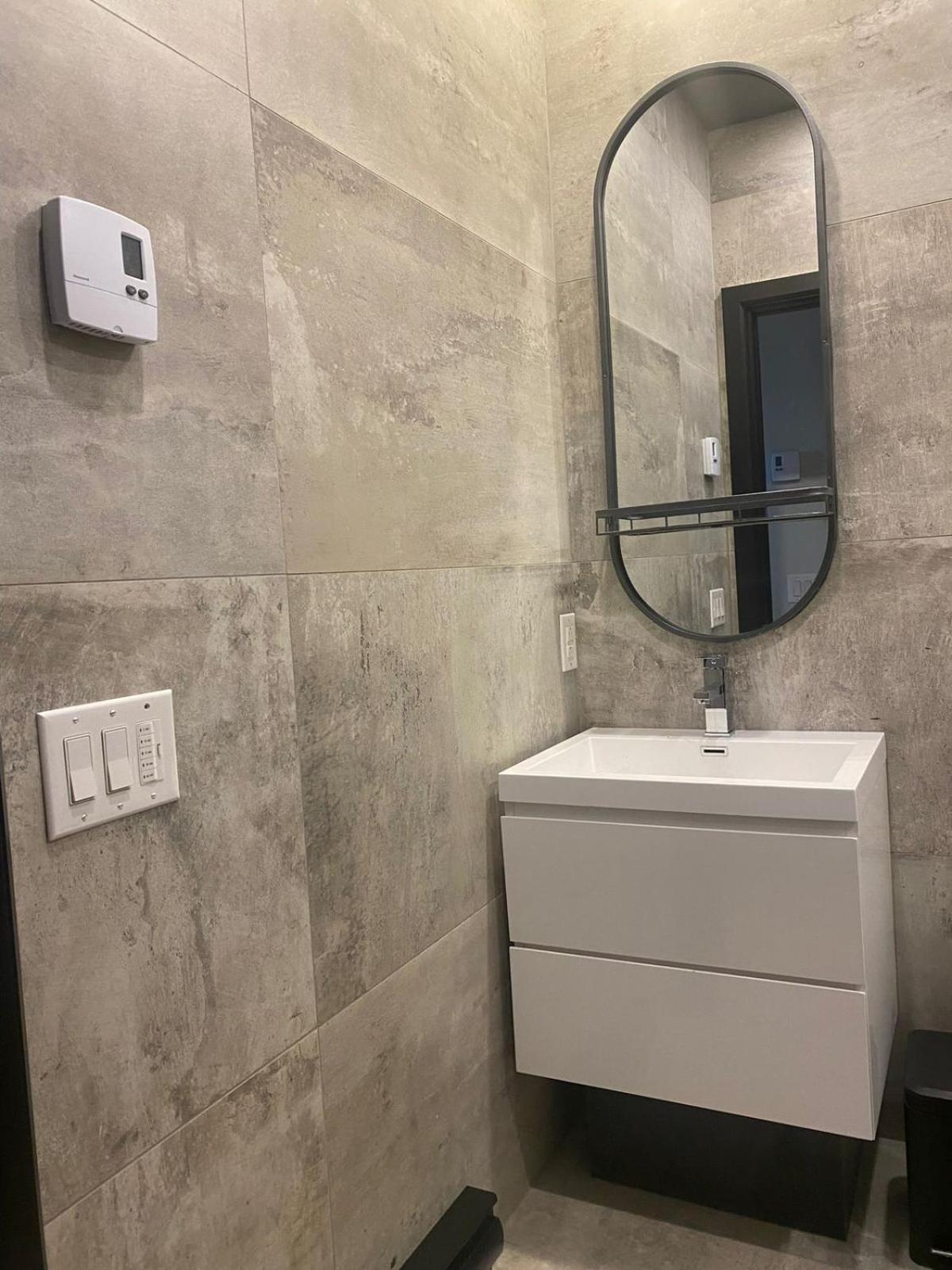 Private Room & Private Bathroom In Le Plateau Montreal Exterior foto