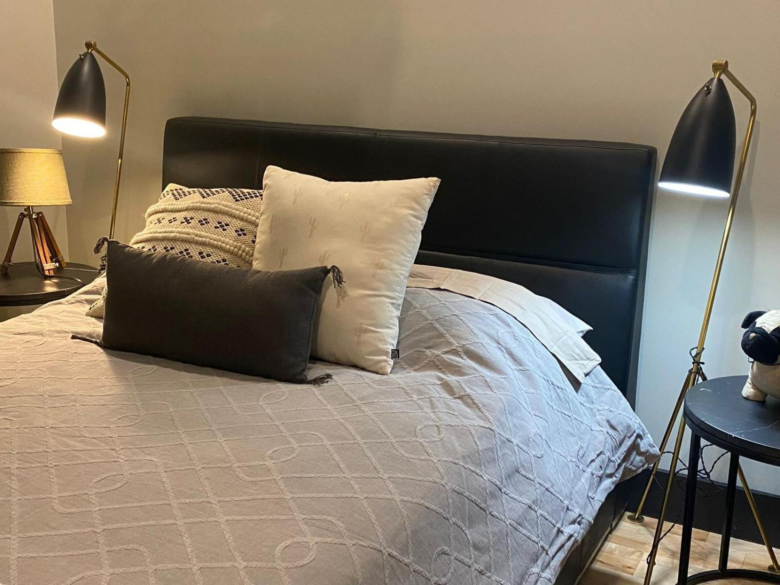 Private Room & Private Bathroom In Le Plateau Montreal Exterior foto