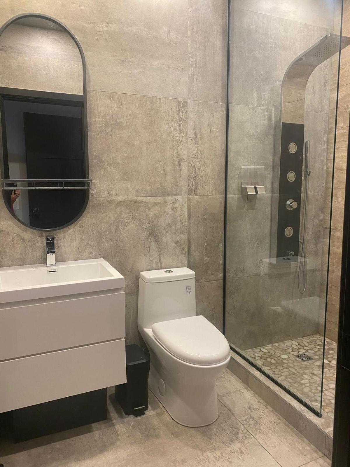 Private Room & Private Bathroom In Le Plateau Montreal Exterior foto